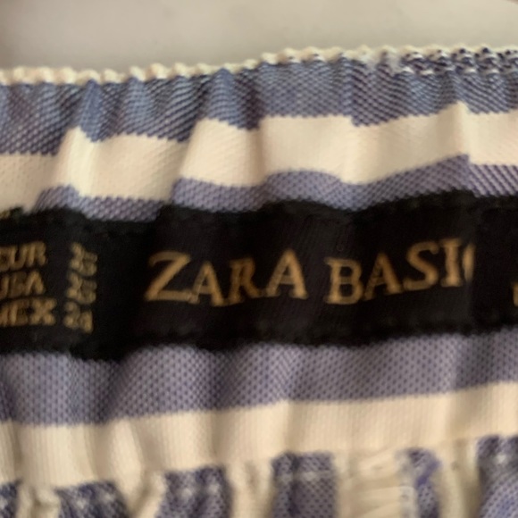 Zara pinstripe circle skirt with white snap buttons and pockets! Size XS - Picture 9 of 9